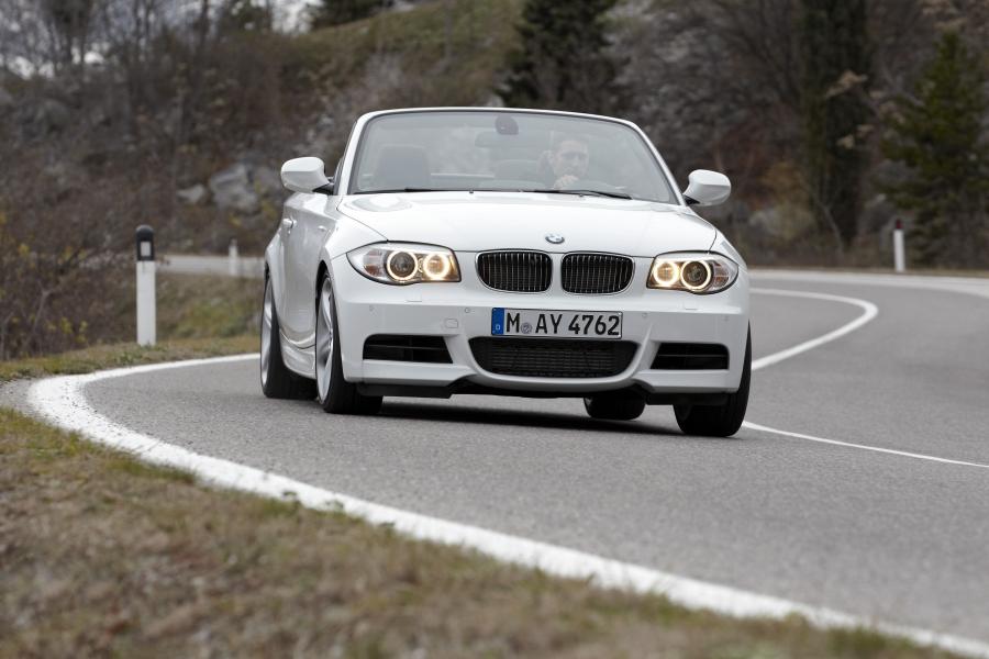  BMW 1-Series Convertible 2011 года  (фото 54 из 69)